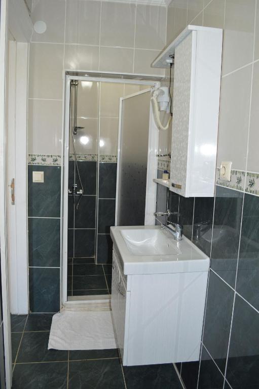 Kardesler Apart Apartment Istanbul Room photo